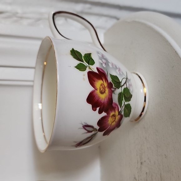 Beautiful Duchess Bone China Made In England - Picture 3 of 7